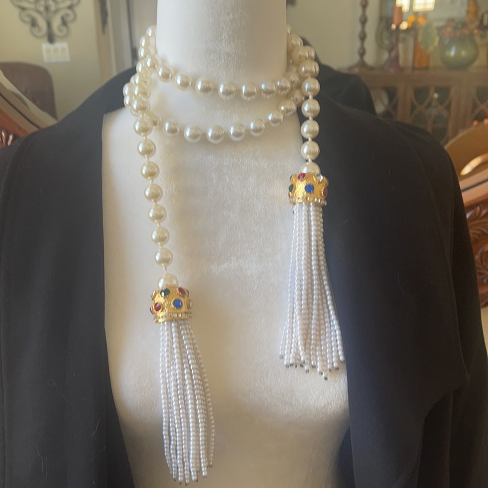 Pearl and rhinestone tasseled lariat necklace